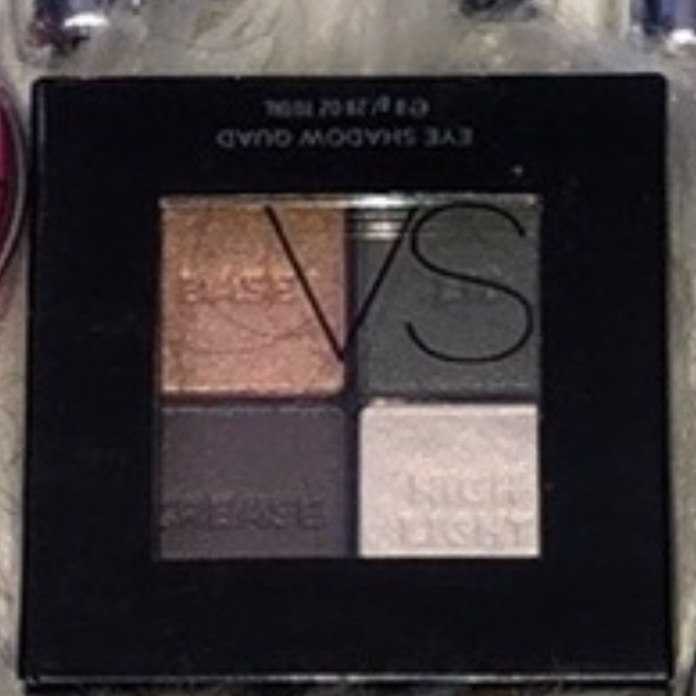 Victoria's Secret Eyeshadow Palette - Gold, Black, Gray, Cream